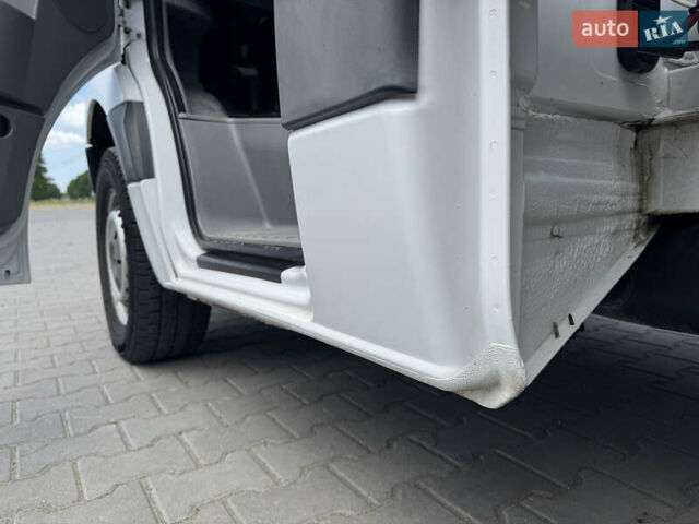 Белый Мерседес Sprinter, объемом двигателя 2.14 л и пробегом 301 тыс. км за 15900 $, фото 24 на Automoto.ua