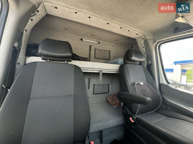 Белый Мерседес Sprinter, объемом двигателя 2.99 л и пробегом 322 тыс. км за 23777 $, фото 16 на Automoto.ua