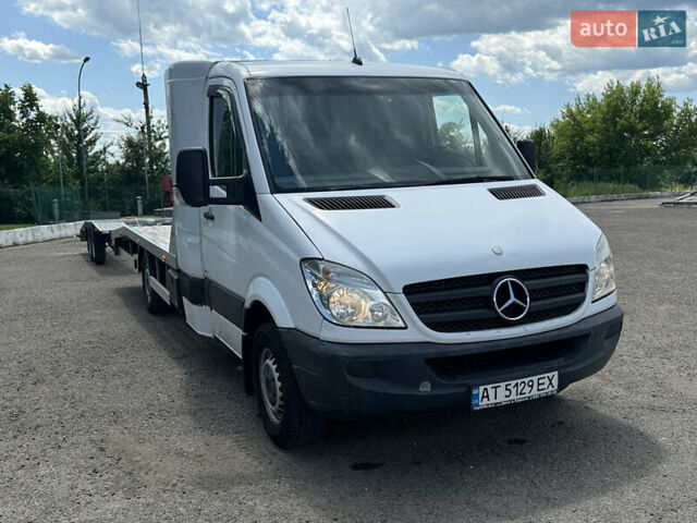 Белый Мерседес Sprinter, объемом двигателя 2.99 л и пробегом 322 тыс. км за 23777 $, фото 4 на Automoto.ua