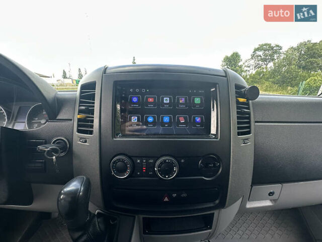 Белый Мерседес Sprinter, объемом двигателя 2.99 л и пробегом 322 тыс. км за 23777 $, фото 27 на Automoto.ua