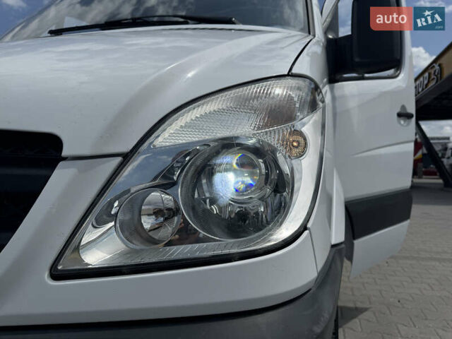 Белый Мерседес Sprinter, объемом двигателя 2.14 л и пробегом 301 тыс. км за 15500 $, фото 12 на Automoto.ua