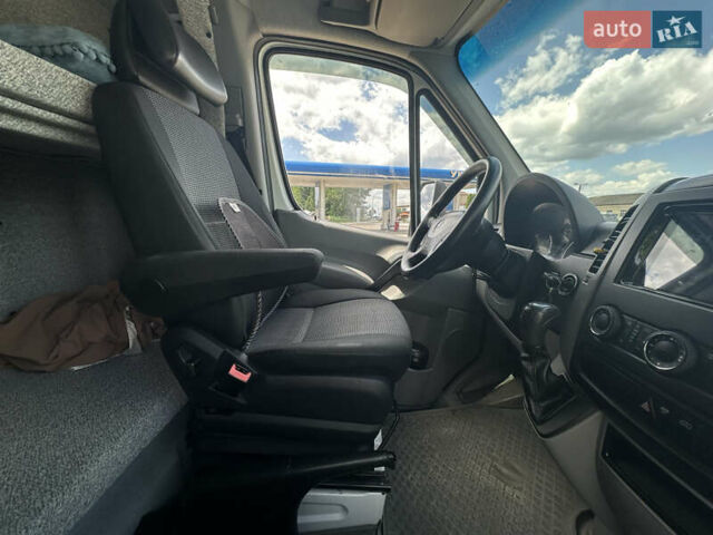 Белый Мерседес Sprinter, объемом двигателя 2.99 л и пробегом 320 тыс. км за 23777 $, фото 17 на Automoto.ua