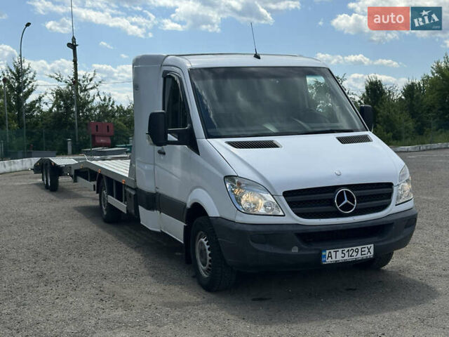 Белый Мерседес Sprinter, объемом двигателя 2.99 л и пробегом 322 тыс. км за 23777 $, фото 5 на Automoto.ua