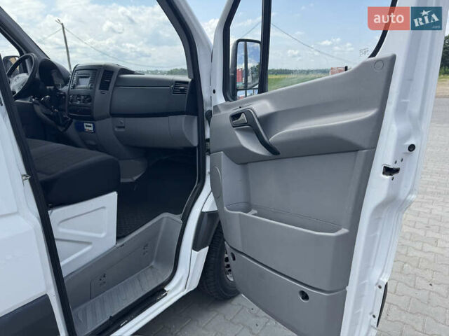 Белый Мерседес Sprinter, объемом двигателя 2.14 л и пробегом 301 тыс. км за 15500 $, фото 26 на Automoto.ua