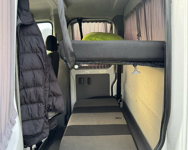 Білий Мерседес Sprinter, об'ємом двигуна 2.2 л та пробігом 298 тис. км за 15999 $, фото 13 на Automoto.ua
