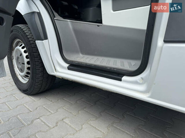 Белый Мерседес Sprinter, объемом двигателя 2.14 л и пробегом 301 тыс. км за 15500 $, фото 23 на Automoto.ua