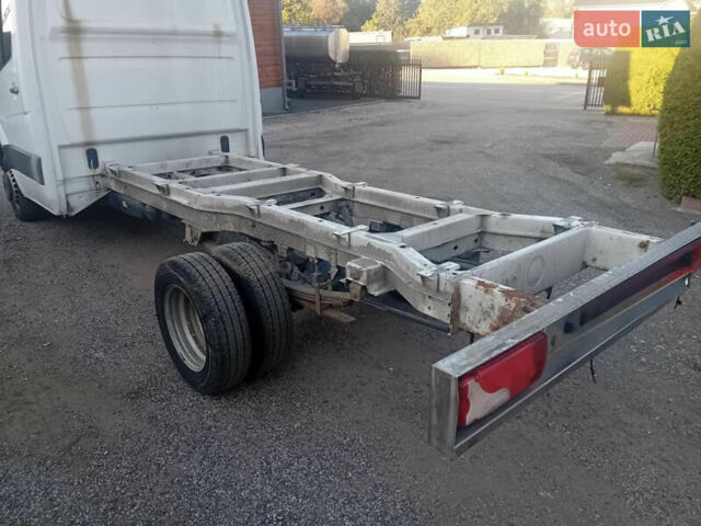 Белый Мерседес Sprinter, объемом двигателя 2.2 л и пробегом 440 тыс. км за 12000 $, фото 1 на Automoto.ua