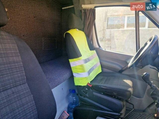 Белый Мерседес Sprinter, объемом двигателя 2.99 л и пробегом 605 тыс. км за 23699 $, фото 47 на Automoto.ua
