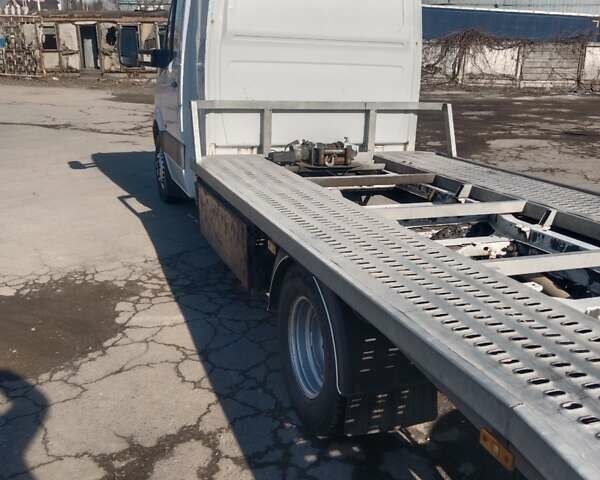 Белый Мерседес Sprinter, объемом двигателя 2.99 л и пробегом 780 тыс. км за 17900 $, фото 4 на Automoto.ua