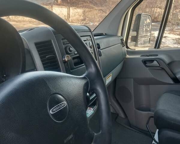 Белый Мерседес Sprinter, объемом двигателя 2.99 л и пробегом 780 тыс. км за 17900 $, фото 23 на Automoto.ua