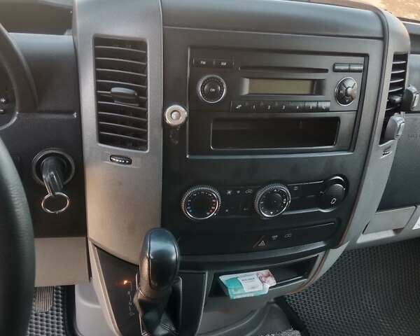 Белый Мерседес Sprinter, объемом двигателя 2.99 л и пробегом 780 тыс. км за 17900 $, фото 16 на Automoto.ua