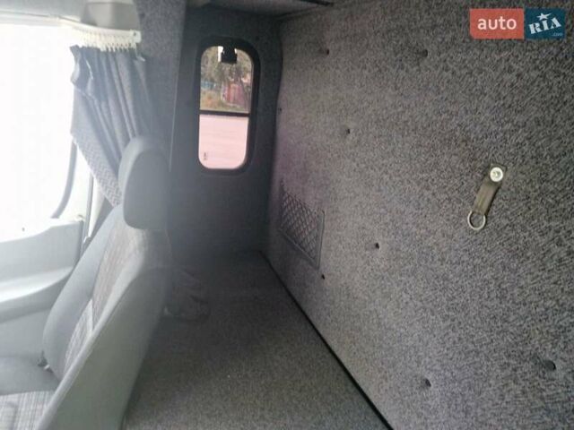 Белый Мерседес Sprinter, объемом двигателя 2.99 л и пробегом 603 тыс. км за 23799 $, фото 9 на Automoto.ua