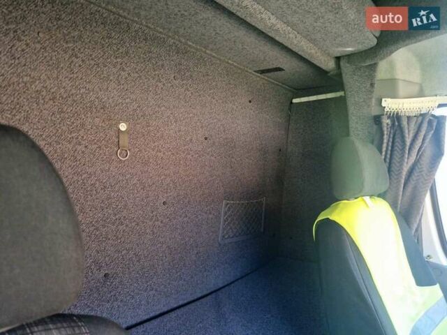 Белый Мерседес Sprinter, объемом двигателя 2.99 л и пробегом 605 тыс. км за 23699 $, фото 52 на Automoto.ua