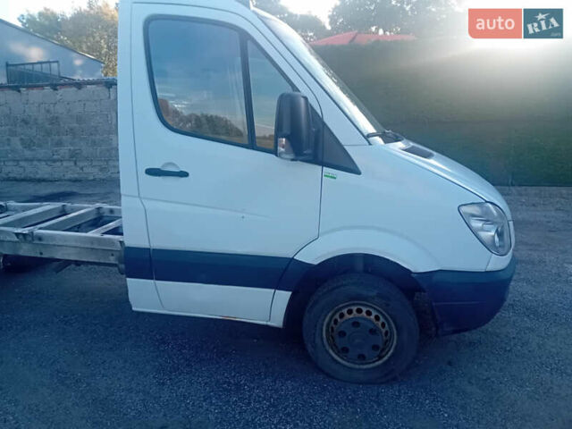 Белый Мерседес Sprinter, объемом двигателя 2.2 л и пробегом 440 тыс. км за 12000 $, фото 5 на Automoto.ua