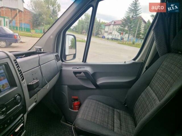 Белый Мерседес Sprinter, объемом двигателя 2.99 л и пробегом 603 тыс. км за 23799 $, фото 12 на Automoto.ua