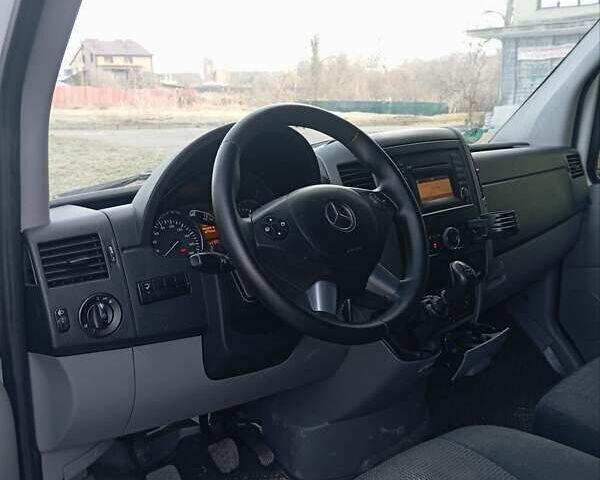 Белый Мерседес Sprinter, объемом двигателя 2.14 л и пробегом 375 тыс. км за 19800 $, фото 11 на Automoto.ua