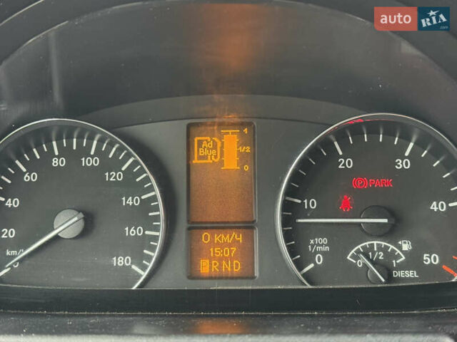 Белый Мерседес Sprinter, объемом двигателя 3 л и пробегом 396 тыс. км за 26000 $, фото 24 на Automoto.ua