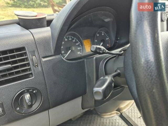 Белый Мерседес Sprinter, объемом двигателя 2.14 л и пробегом 400 тыс. км за 18500 $, фото 11 на Automoto.ua