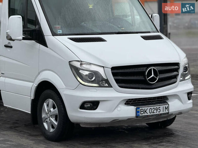 Белый Мерседес Sprinter, объемом двигателя 3 л и пробегом 396 тыс. км за 26000 $, фото 4 на Automoto.ua