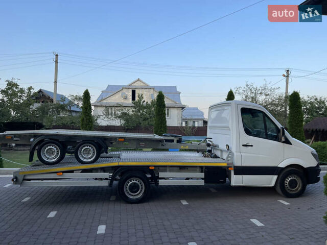 Белый Мерседес Sprinter, объемом двигателя 2.14 л и пробегом 347 тыс. км за 17950 $, фото 3 на Automoto.ua