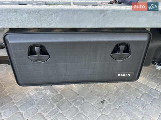 Белый Мерседес Sprinter, объемом двигателя 2.14 л и пробегом 419 тыс. км за 22999 $, фото 12 на Automoto.ua