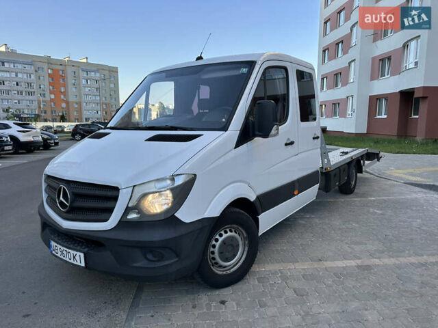 Белый Мерседес Sprinter, объемом двигателя 2.14 л и пробегом 419 тыс. км за 22999 $, фото 1 на Automoto.ua