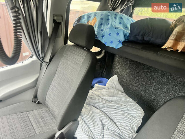 Белый Мерседес Sprinter, объемом двигателя 2.14 л и пробегом 377 тыс. км за 25000 $, фото 7 на Automoto.ua