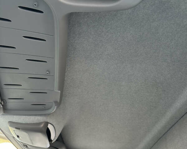 Белый Мерседес Sprinter, объемом двигателя 2.14 л и пробегом 462 тыс. км за 17700 $, фото 31 на Automoto.ua