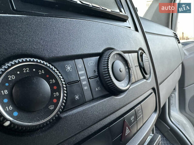Білий Мерседес Sprinter, об'ємом двигуна 2.2 л та пробігом 419 тис. км за 24700 $, фото 30 на Automoto.ua