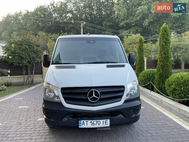 Белый Мерседес Sprinter, объемом двигателя 2.14 л и пробегом 347 тыс. км за 17950 $, фото 1 на Automoto.ua
