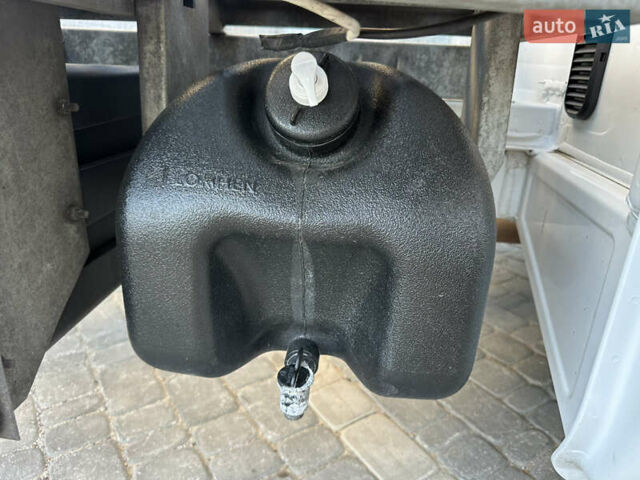 Білий Мерседес Sprinter, об'ємом двигуна 2.2 л та пробігом 419 тис. км за 24700 $, фото 12 на Automoto.ua