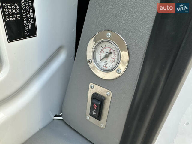 Белый Мерседес Sprinter, объемом двигателя 2.14 л и пробегом 419 тыс. км за 22999 $, фото 27 на Automoto.ua