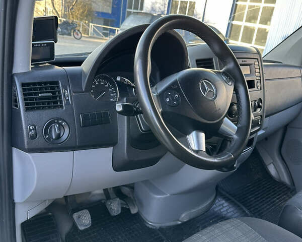 Белый Мерседес Sprinter, объемом двигателя 2.14 л и пробегом 462 тыс. км за 17700 $, фото 25 на Automoto.ua