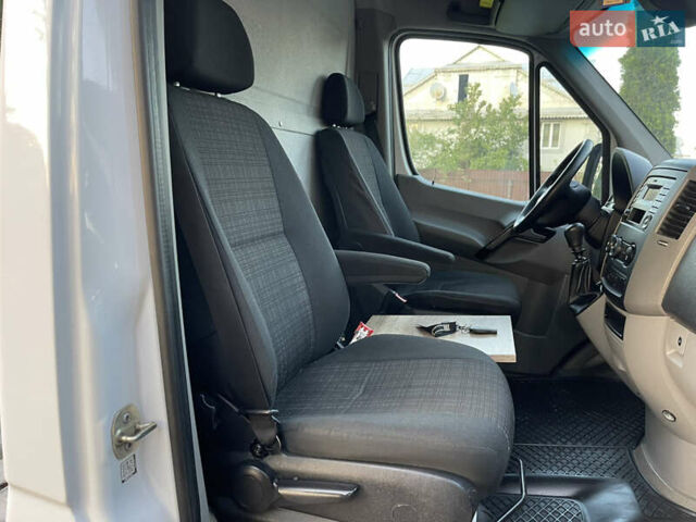 Белый Мерседес Sprinter, объемом двигателя 2.14 л и пробегом 347 тыс. км за 17950 $, фото 20 на Automoto.ua