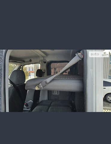 Белый Мерседес Sprinter, объемом двигателя 2.14 л и пробегом 377 тыс. км за 25000 $, фото 25 на Automoto.ua