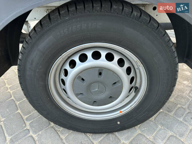 Белый Мерседес Sprinter, объемом двигателя 2.14 л и пробегом 419 тыс. км за 22999 $, фото 24 на Automoto.ua