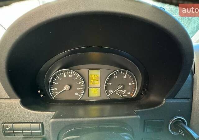 Білий Мерседес Sprinter, об'ємом двигуна 2.99 л та пробігом 533 тис. км за 33000 $, фото 9 на Automoto.ua