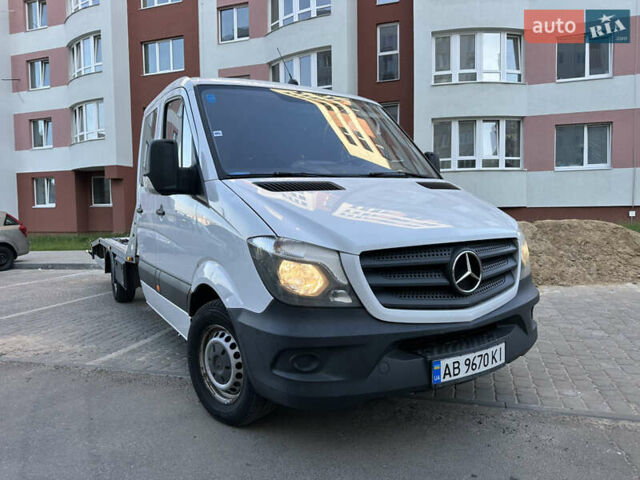 Белый Мерседес Sprinter, объемом двигателя 2.14 л и пробегом 419 тыс. км за 22999 $, фото 9 на Automoto.ua