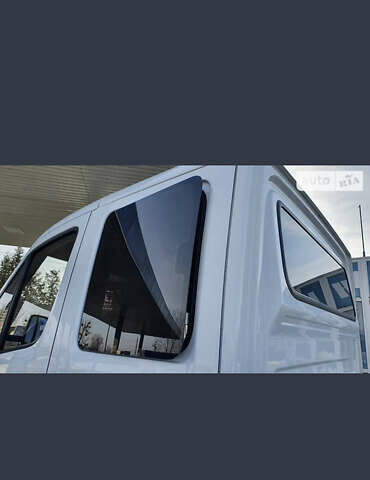 Белый Мерседес Sprinter, объемом двигателя 2.14 л и пробегом 377 тыс. км за 25000 $, фото 21 на Automoto.ua