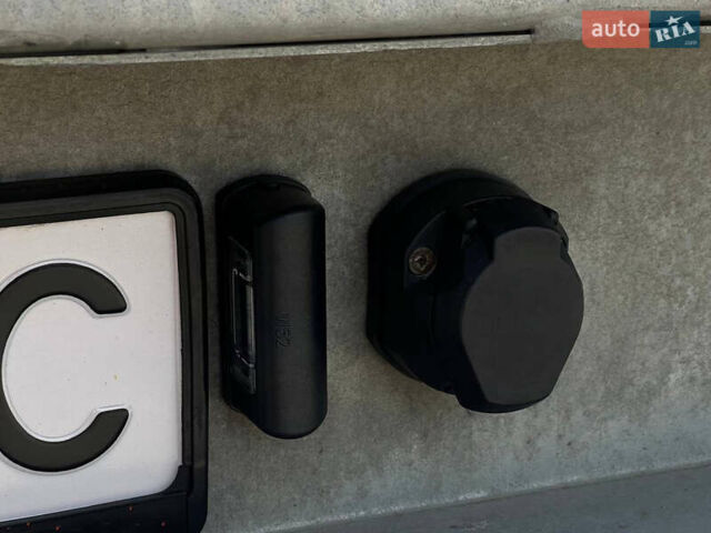 Белый Мерседес Sprinter, объемом двигателя 2.99 л и пробегом 278 тыс. км за 34499 $, фото 26 на Automoto.ua