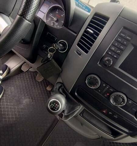 Білий Мерседес Sprinter, об'ємом двигуна 2.2 л та пробігом 395 тис. км за 21500 $, фото 16 на Automoto.ua