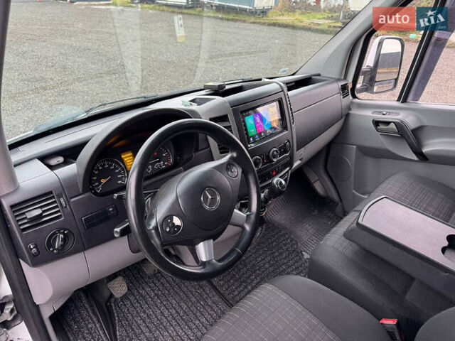 Білий Мерседес Sprinter, об'ємом двигуна 2.99 л та пробігом 400 тис. км за 28200 $, фото 9 на Automoto.ua