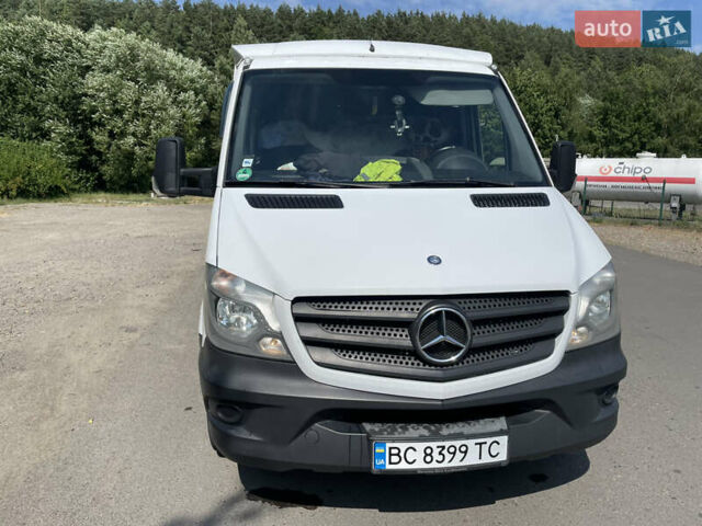 Белый Мерседес Sprinter, объемом двигателя 2.14 л и пробегом 400 тыс. км за 23000 $, фото 4 на Automoto.ua