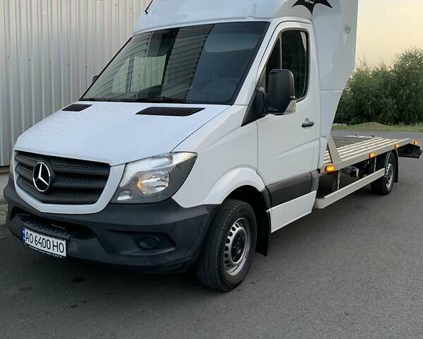 Белый Мерседес Sprinter, объемом двигателя 2.14 л и пробегом 370 тыс. км за 29900 $, фото 2 на Automoto.ua