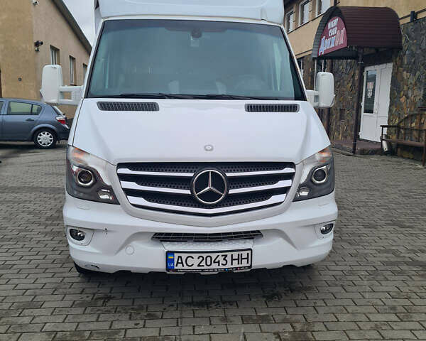Белый Мерседес Sprinter, объемом двигателя 2.14 л и пробегом 551 тыс. км за 24500 $, фото 2 на Automoto.ua