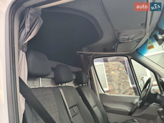 Белый Мерседес Sprinter, объемом двигателя 2.14 л и пробегом 551 тыс. км за 24500 $, фото 12 на Automoto.ua
