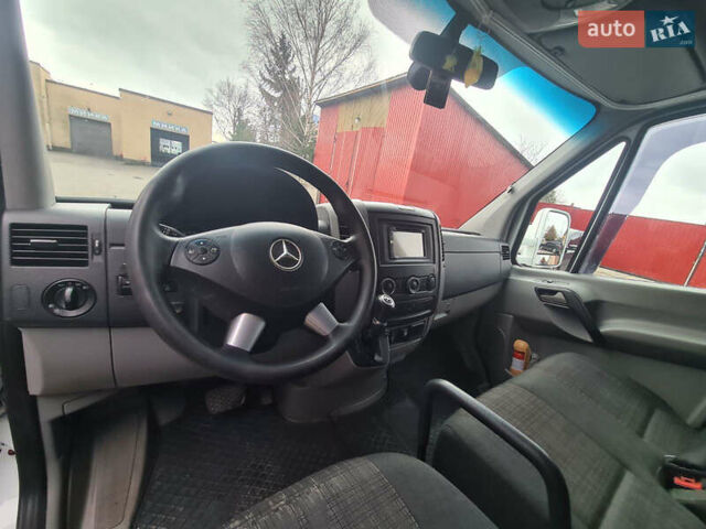 Белый Мерседес Sprinter, объемом двигателя 2.14 л и пробегом 551 тыс. км за 24500 $, фото 8 на Automoto.ua