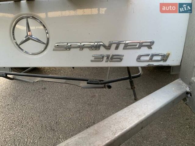 Белый Мерседес Sprinter, объемом двигателя 2.14 л и пробегом 370 тыс. км за 29900 $, фото 42 на Automoto.ua
