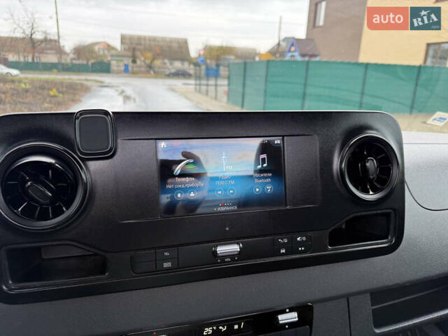 Белый Мерседес Sprinter, объемом двигателя 2.14 л и пробегом 500 тыс. км за 27500 $, фото 24 на Automoto.ua