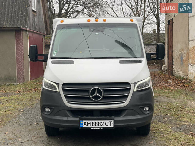 Белый Мерседес Sprinter, объемом двигателя 3 л и пробегом 93 тыс. км за 45000 $, фото 4 на Automoto.ua